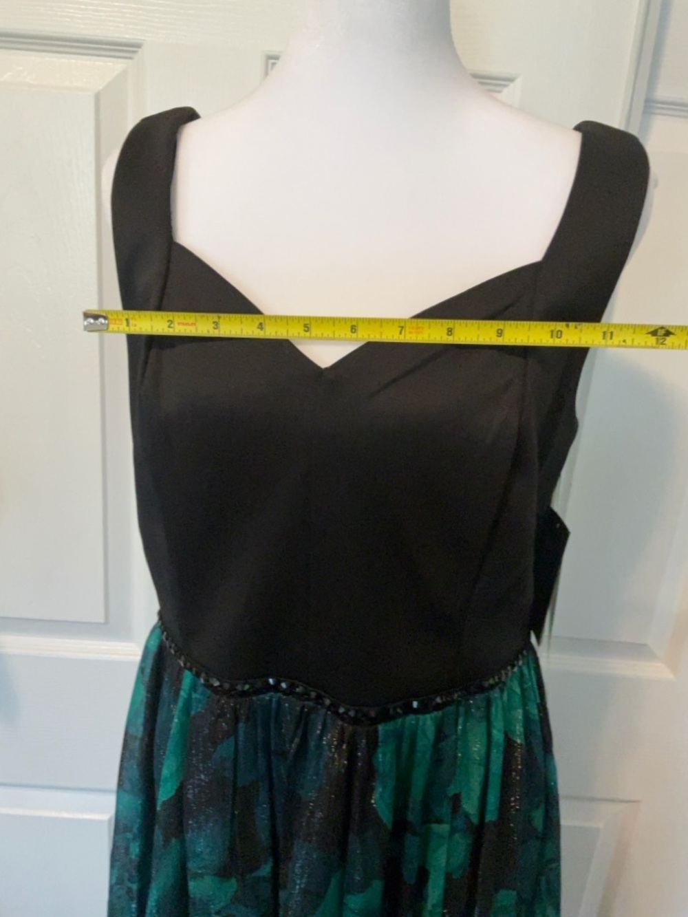 Chic Floral Maxi Skirt in Green by Alexa B - Picture 3 of 5